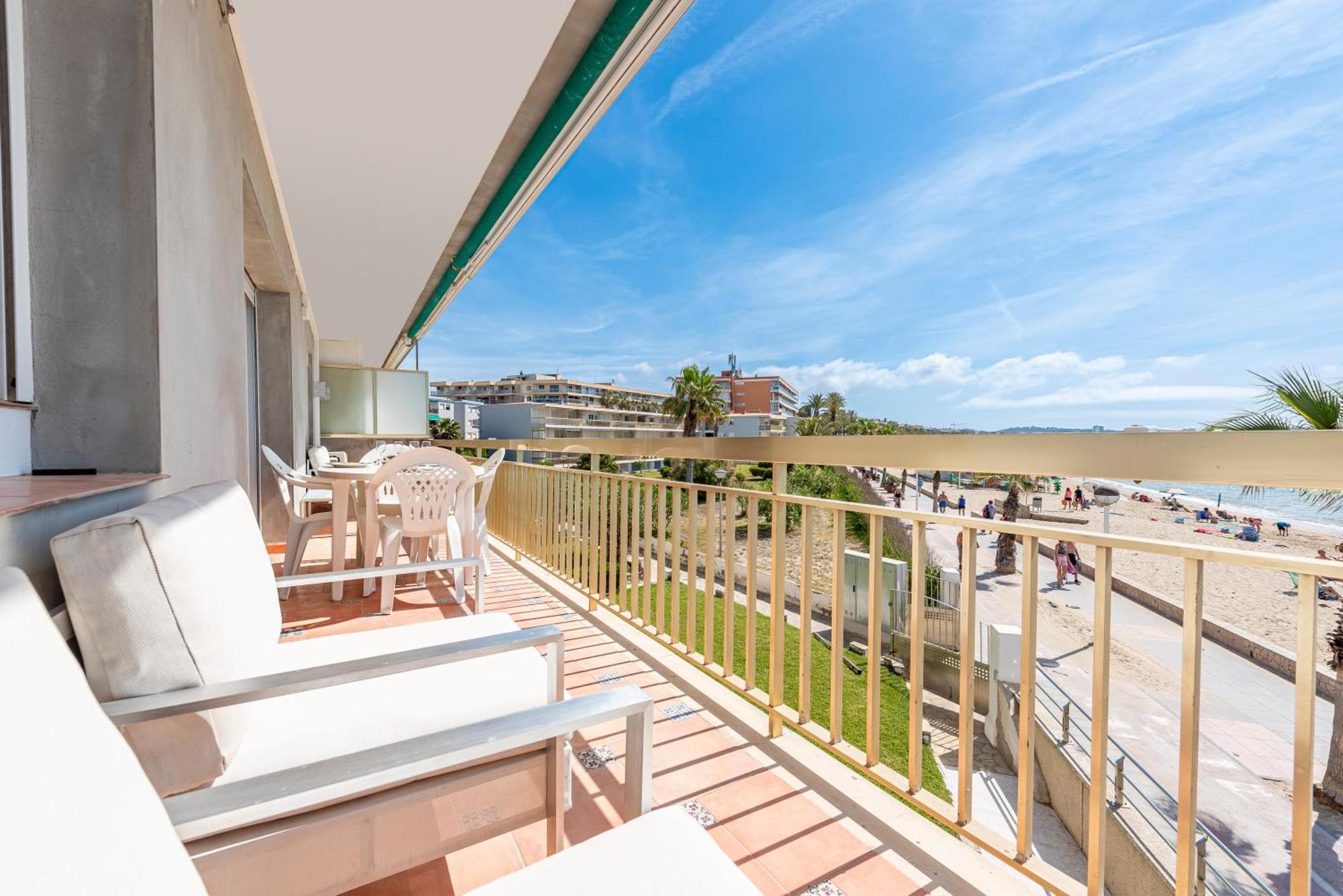 Apartamento Frente Al Mar Cambrils Exterior photo